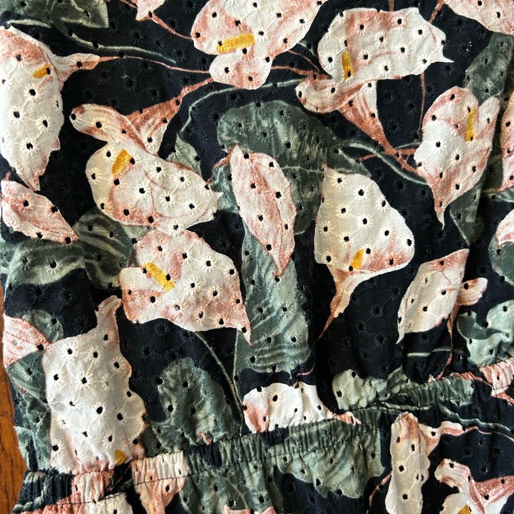 Express Floral Textured Dress - Picture 2 of 6